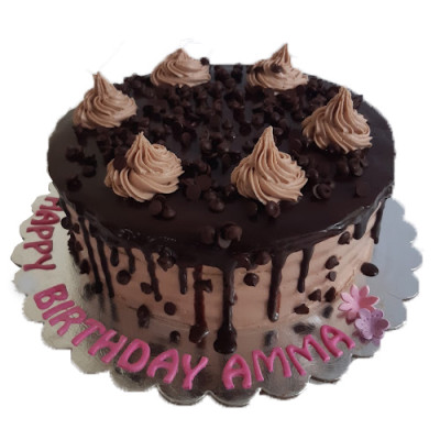 Chocolate Dripped Cake
