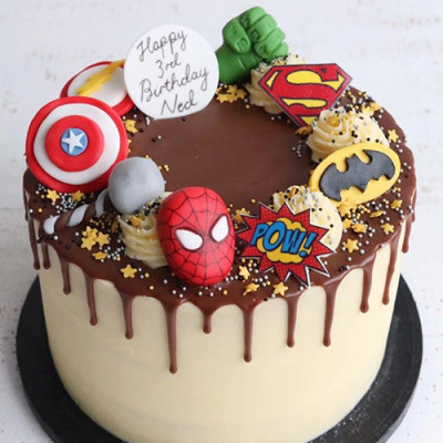 Avengers Super Heroes Drip Cake