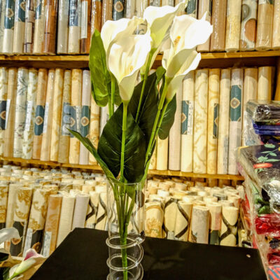 White Calla Lilies In A Glass Vase Price In Sri Lanka | Buy Online ...