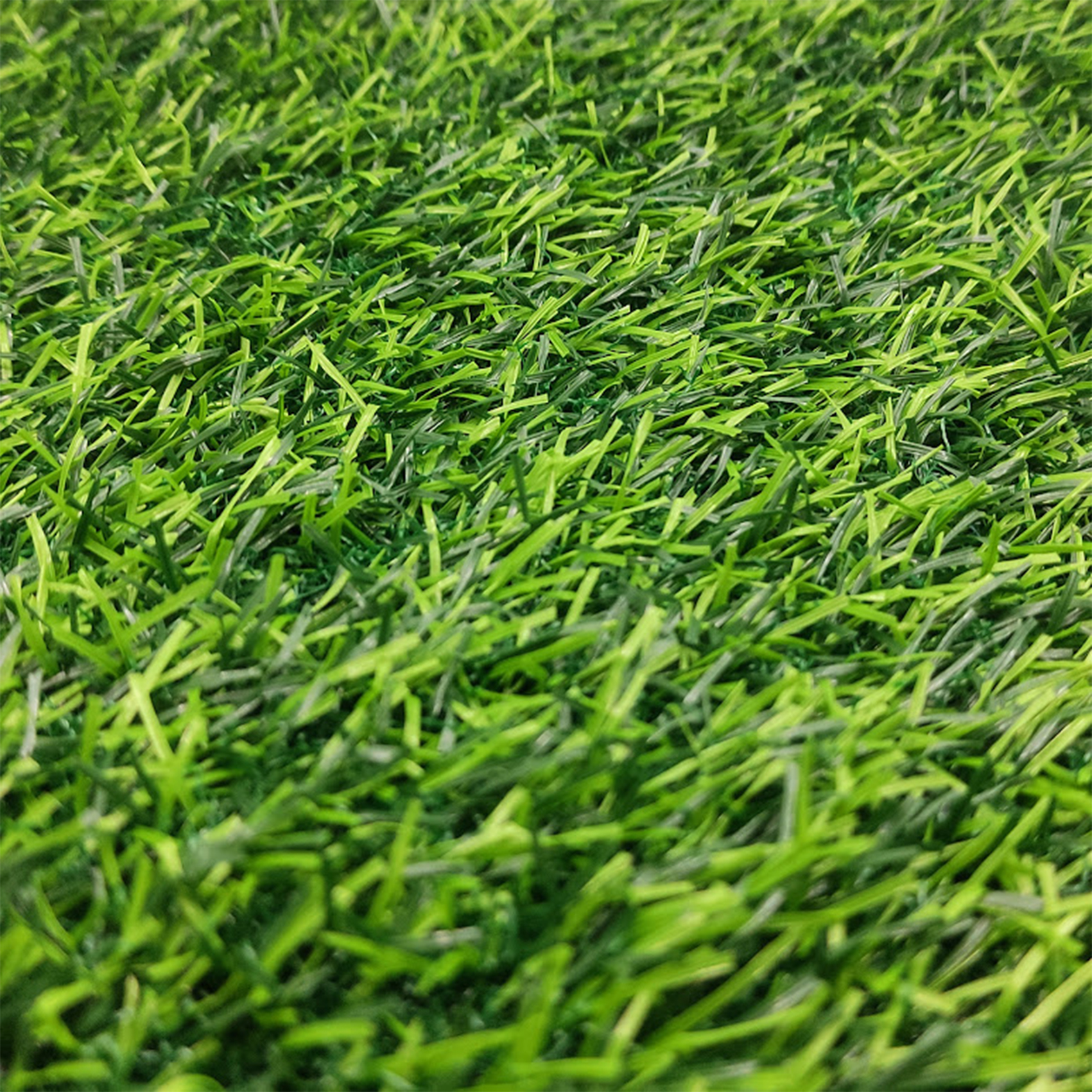 Enjoy barefoot comfort and a safe, cushioned surface for children and pets to play on.